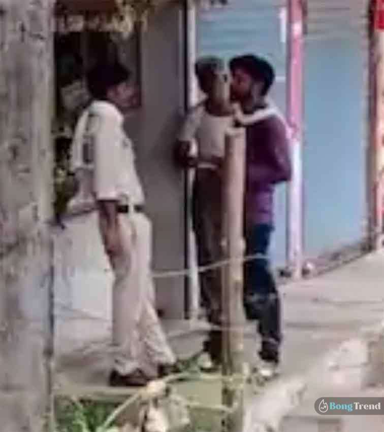 ভাইরাল ভিডিও Viral Video Police taking bribe
