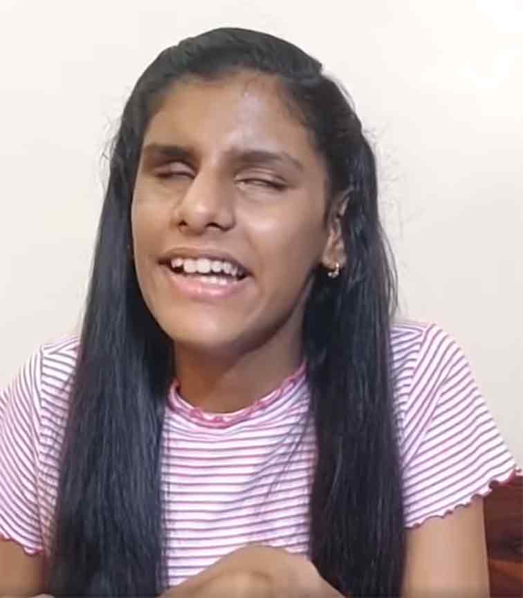 Viral Video of Blind girl Singing