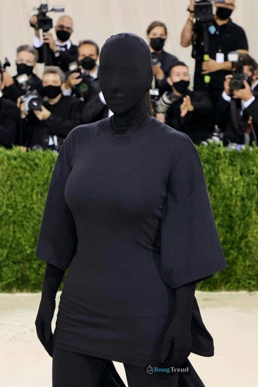 Kim karKardashian,black dress,kareena kapoor,কিম কার্দাশিয়ান,মেট গালা