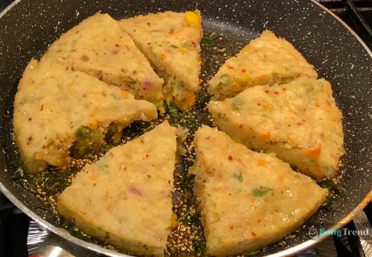 Sabji Suji Triangle,Sabji Suji Triangle Recipe,সবজি সুজি ট্রায়াঙ্গল,সবজি সুজি ট্রায়াঙ্গল রেসিপি,বিকেলের জলখাবার,বিকেলের টিফিনের রেসিপি,Evening Snacks Recipe