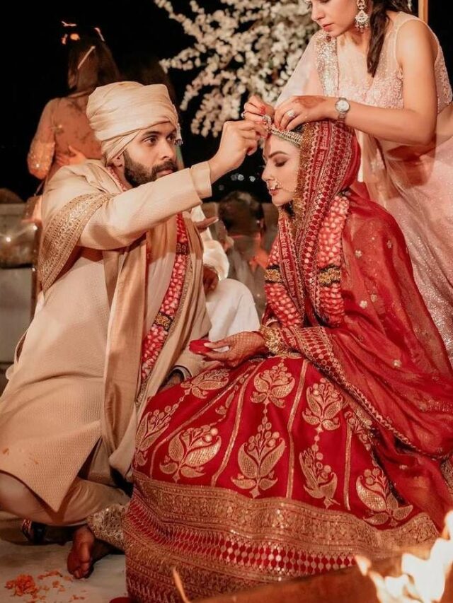 cropped-Mouni-Roy-Wedding-5.jpg