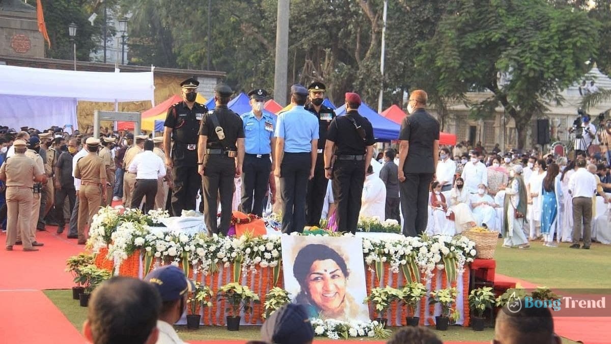 লতা মঙ্গেশকর,অমিতাভ বচ্চন,শাহরুখ খান,Lata Mangeshkar,amitabh bachchan,funereal rituls,shahrukh khan,Shahrukh khan at lata Mangeshkar funeral