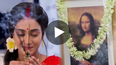 Gouri Elo gouri Worships Monalisa Painting gets trolled on social media