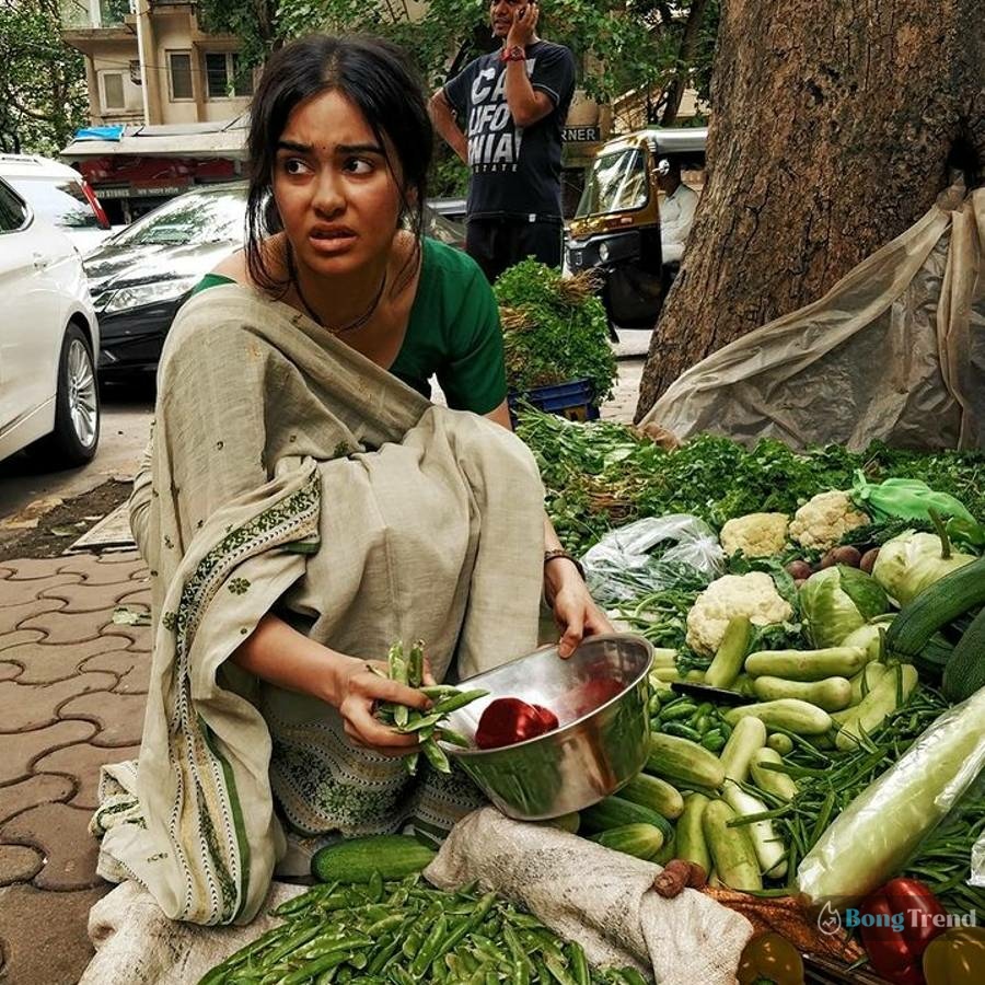 Adah Sharma selling vegetables