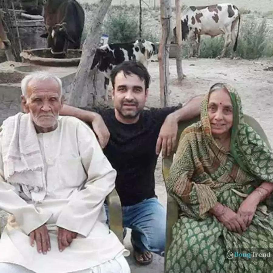 Pankaj Tripathi in his village 