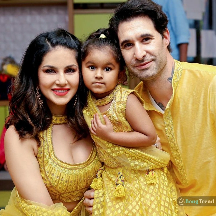 Sunny Leone with her daughter