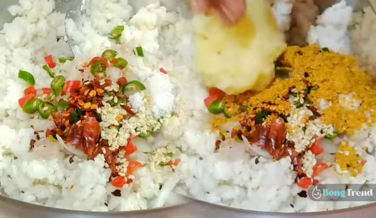 Evening Snacks with Chire Maggie Recipe,Evening Snacks,Evening Snacks Recipe,সন্ধ্যের জলখাবার,সন্ধের জলখাবারের রেসিপি,স্ন্যাকস রেসিপি,চিঁড়ে ম্যাগি দিয়ে জলখাবার