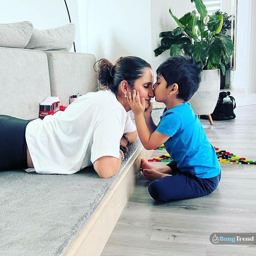 Sania Mirza with her son