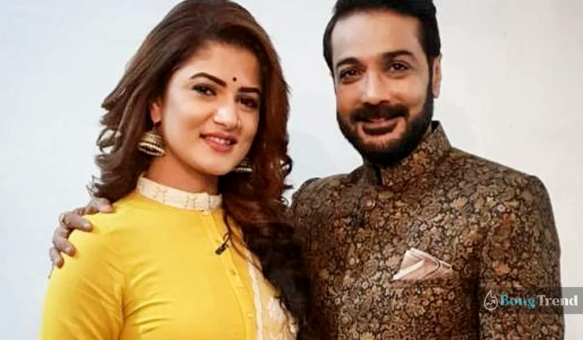 Prosenjit Chatterjee and Srabanti Chatterjee