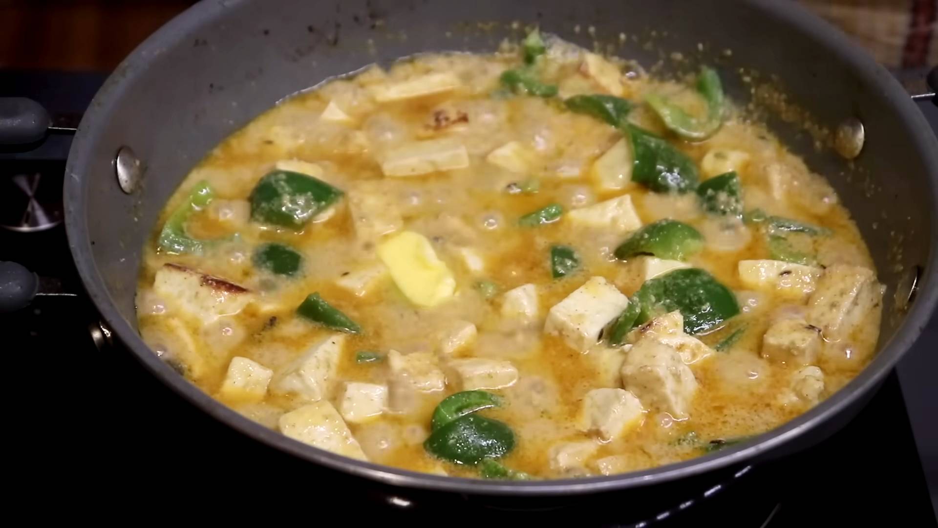 Pure Veg Shahi Capsy Paneer Recipe 
