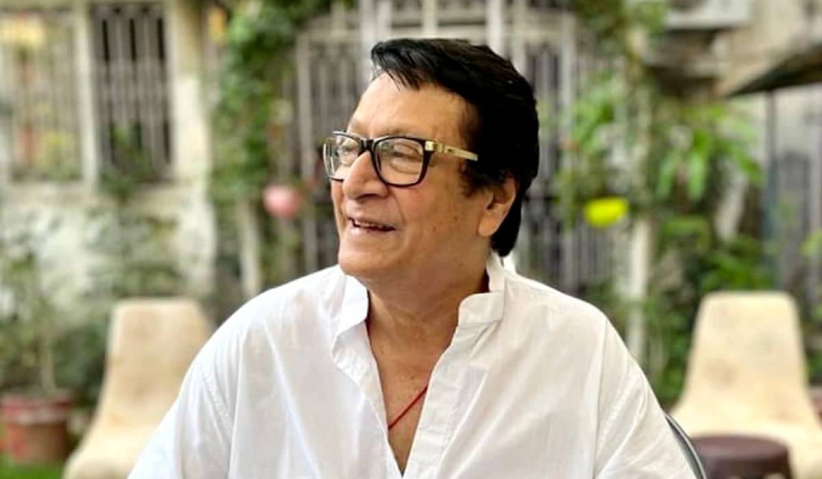 Ranjit Mallick, Ranjit Mallick beat up villains