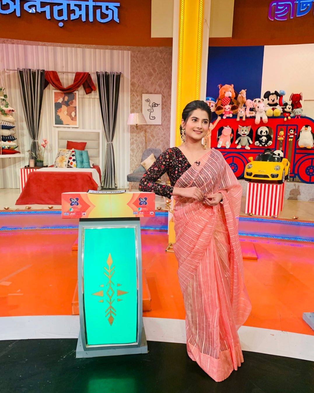 শ্বেতা মিশ্র,Sweta Mishra,খলনায়িকা,Villain,জি বাংলা,Zee Bangla,বাংলা সিরিয়াল,Bengali Serial,ইচ্ছেপুতুল,Iccheputul,ময়ূরী,Mayuri,সিক্রেট ফাঁস,Secret Reveal,দিদি নাম্বার ওয়ান,Didi No 1,অবাঙালি,Non Bengali,ভাইরাল ভিডিও,Viral Video