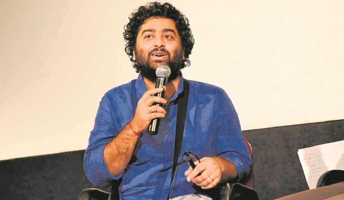 ভারতীয় সংগীত জগৎ,Indian Music Industry,অরিজিৎ সিং,Arijit Singh,জনপ্রিয়তা,Popularityফোন কল,Phone Call,ফোন ছুঁড়ে ফেলা,Throws Phone,অজানা কথা,Unknown Story