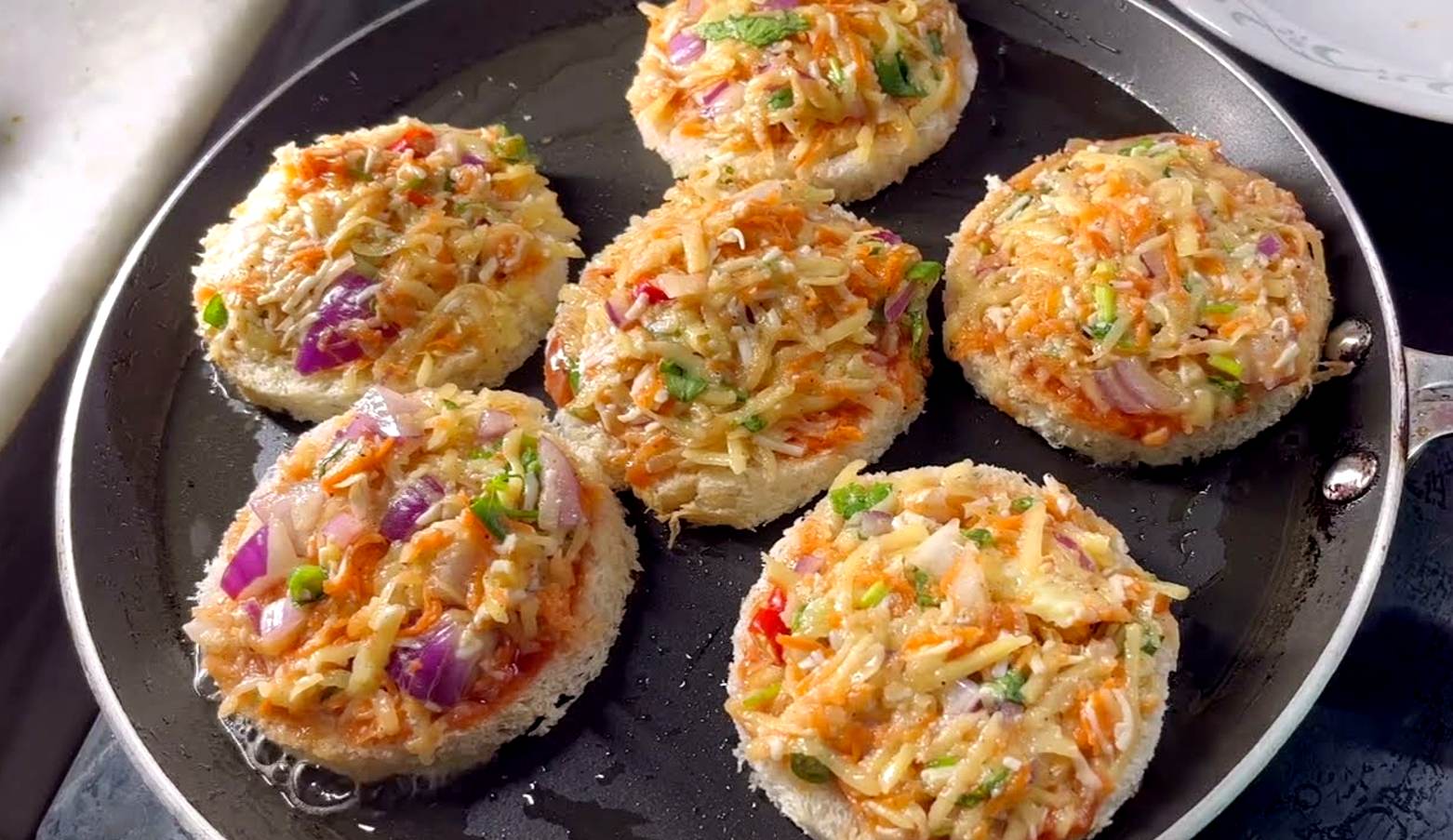 Breakfast Tasty Veg Pizza with Bread Recipe