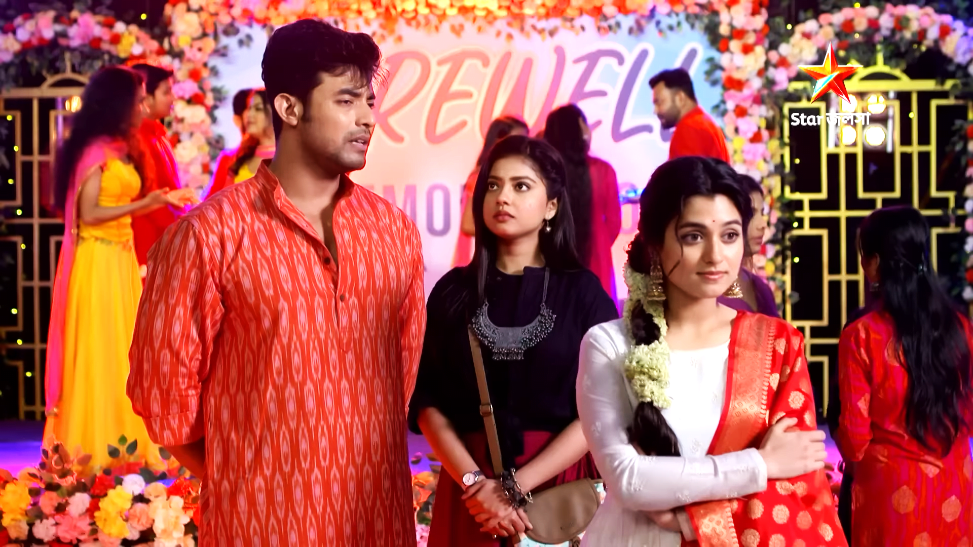 বাংলা সিরিয়াল,Bengali Serial,স্টার জলসা,Star Jalsha,লীনা গাঙ্গুলি,Leena Ganguly,গুড্ডি,Guddi,অনুজ,Anuj,শিরিন,Shirin,পুবলু,Publu,রেশমি,Reshmi,অয়ন্তিকা,Ayantika,নতুন ট্র্যাক,New Track