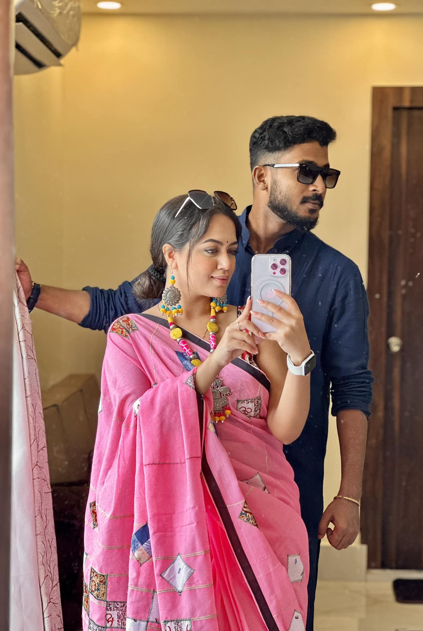Anurager Chhowa serial Mishka actress Ahona Dutta shares another romantic picture with boyfriend Dipankar