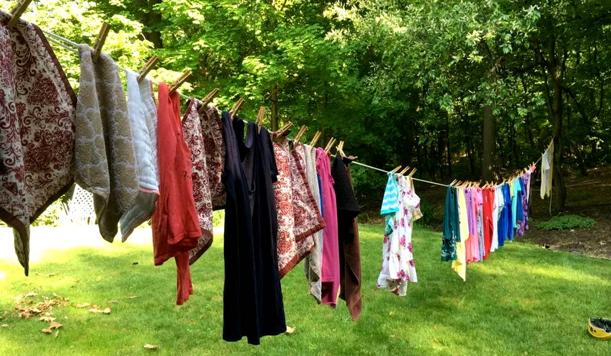 Clothes on rope, Get rid of monsoon dampness and smell from clothes