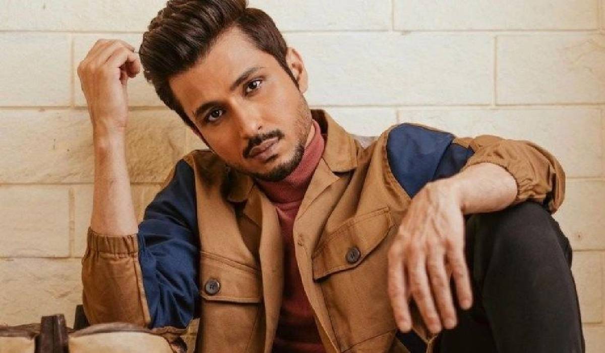 Amol Parashar, Bollywood actors from IIT