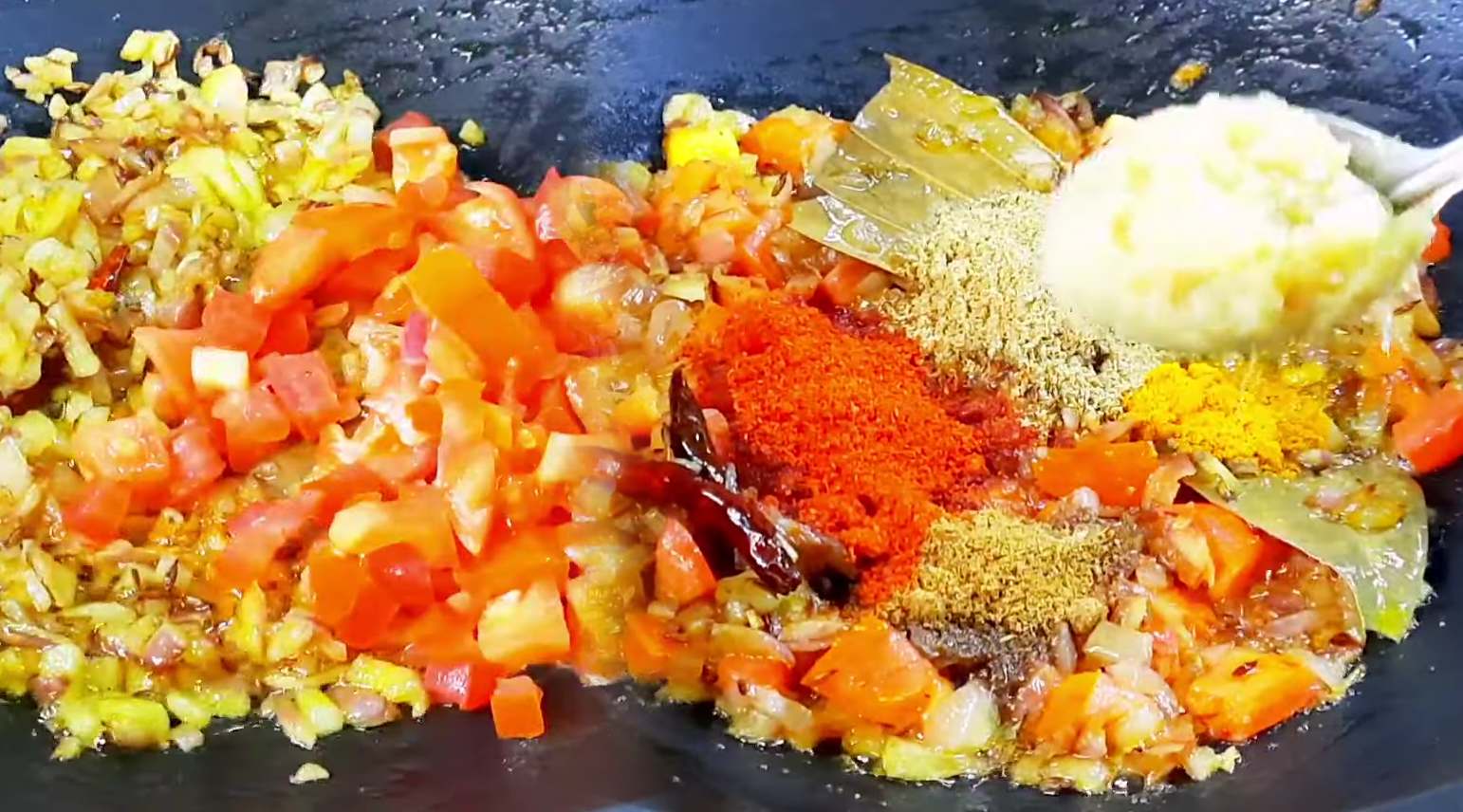 Oler Dalna,Oler Dalna Recipe,Suran Ki Sabji,ওলের ডালনা,ওলের ডালনা রেসিপি,ওলের রেসিপি,বাঙালি রান্না,Bengali Cuisine