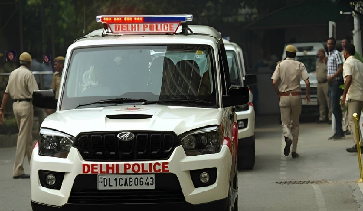 Police car lights, Why do police cars have red and blue lights