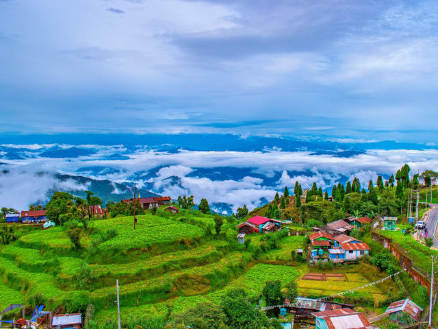 ভ্রমণস্থান,Tourist Spot,পুরুলিয়া,Purulia,কিরিবুরু-মেঘাতুবুরু,Kiriburu-Meghatuburu,মুন্নার,Munnar,বগুড়ান জলপাই,Boguran Jolpai,তাকদাহ লামাহাটা,Takdah Lamahata,বর্ষাকাল,Monsoon Season