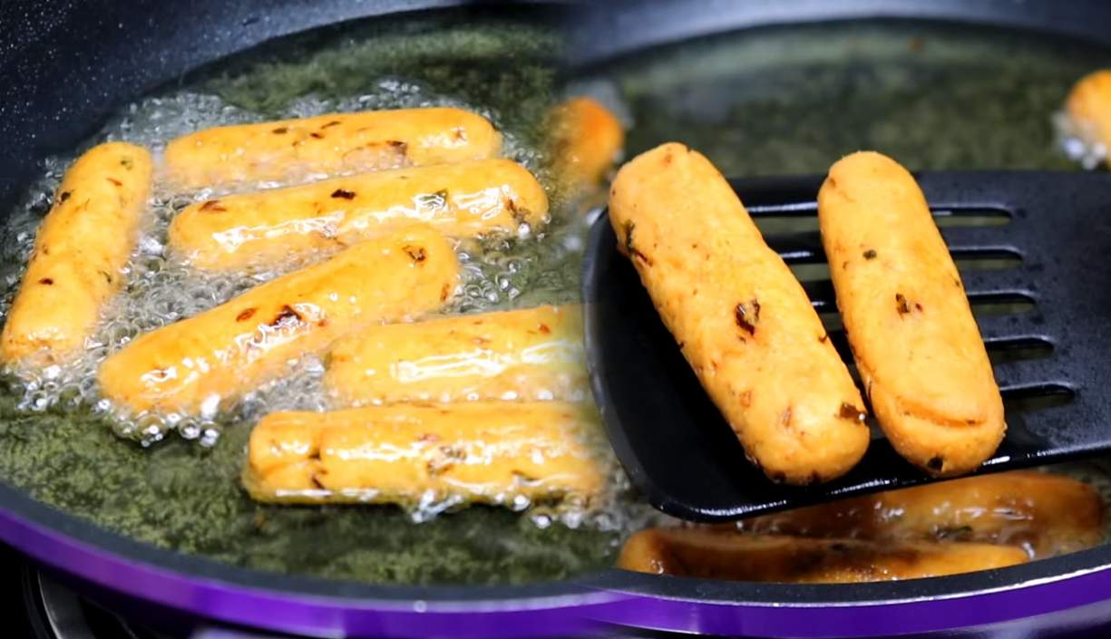 Evening Snacks wich Chire and Basan Kathi Roll Recipe