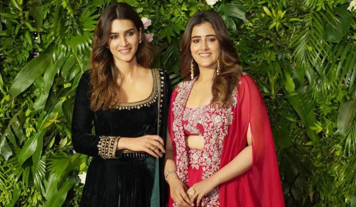 Kriti Sanon and Nupur Sanon, Bollywood actress sisters