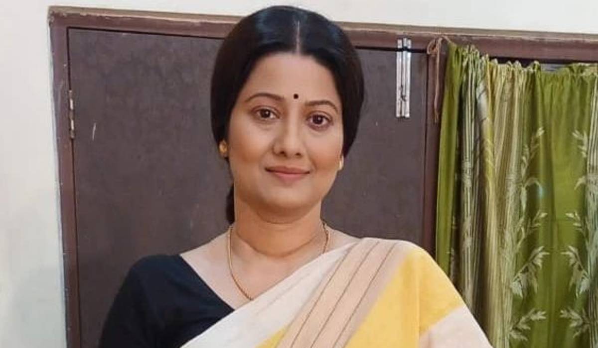 Mayna Banerjee as Neelima Sanyal in Mili