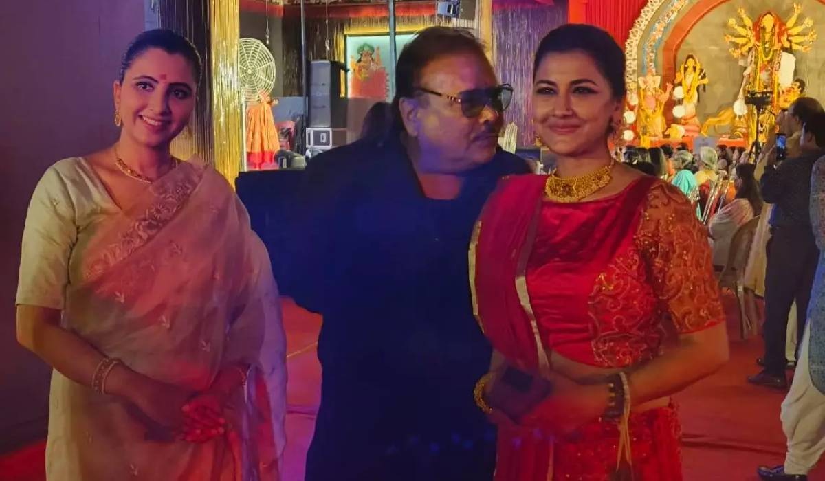 Rachana Banerjee and Madan Mitra in Durga Puja