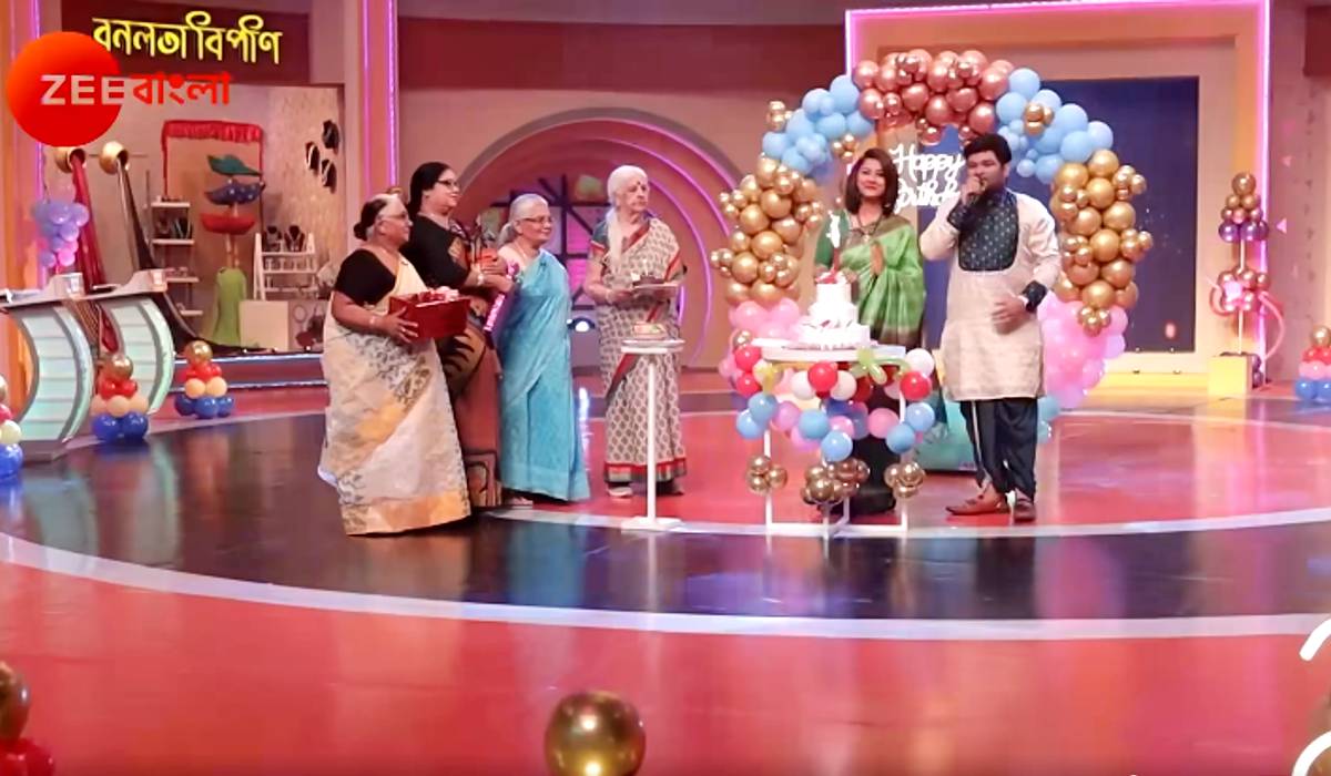 Rachana Banerjee birthday celebration in Didi No 1 set