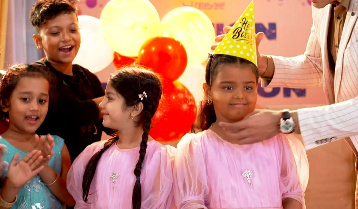 Anurager Chhowa Arjun celebrates Sona Rupa's birthday