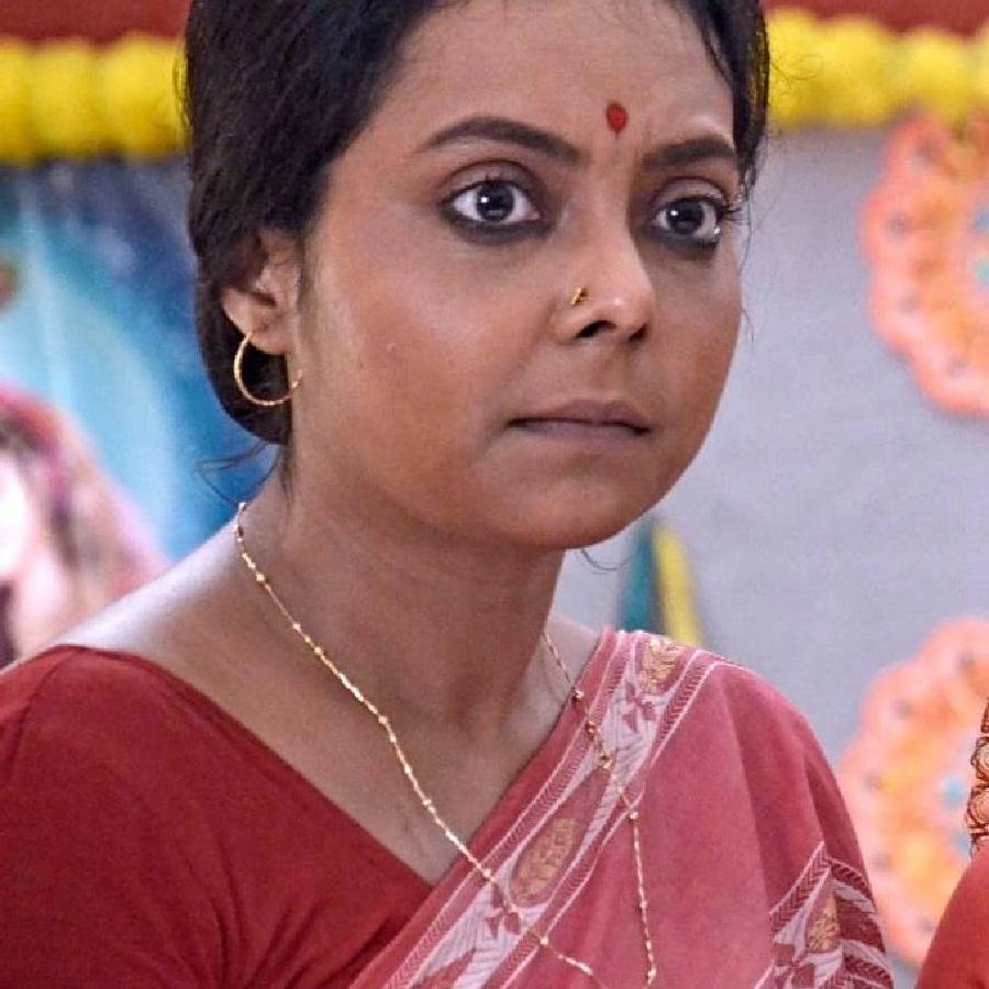 Gulshanara Khatun as Sabita Das in Phulki serial