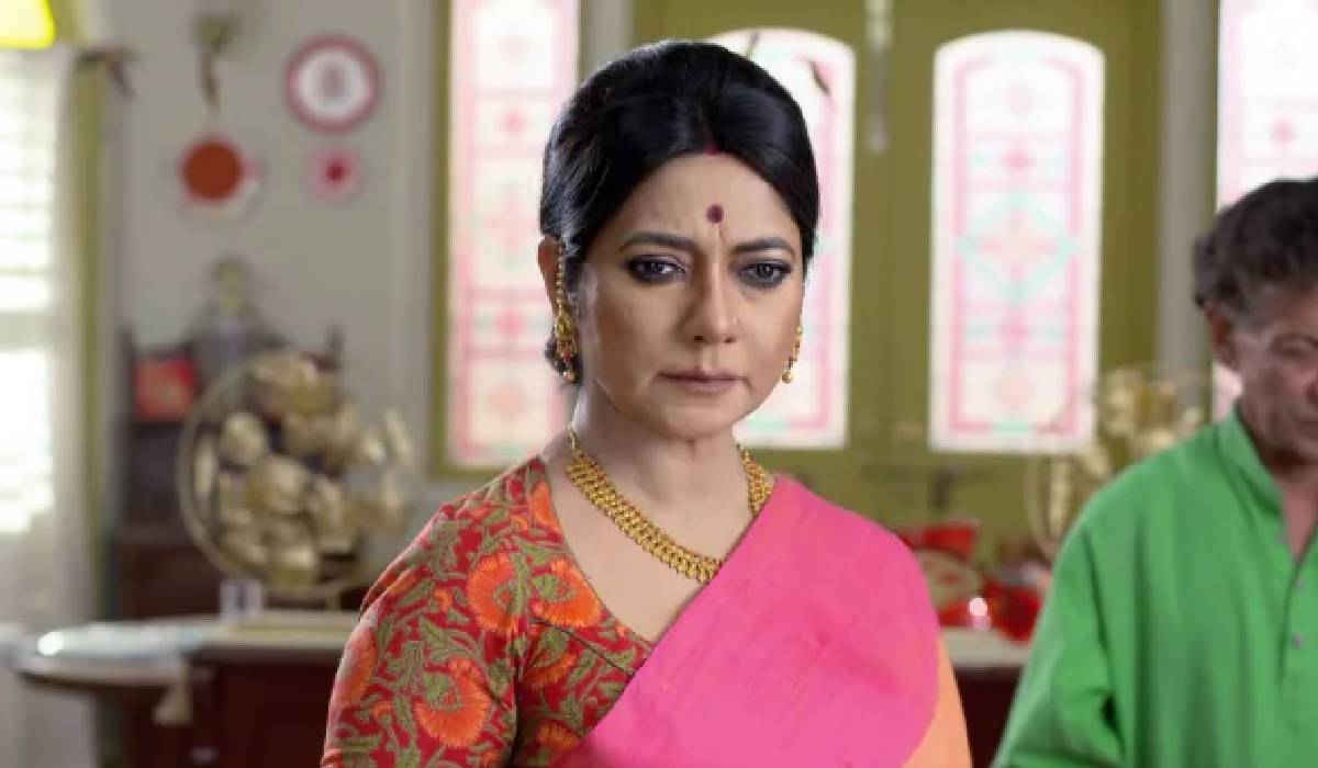 Rita Dutta Chakraborty as Subhalakshmi in Desher Mati serial