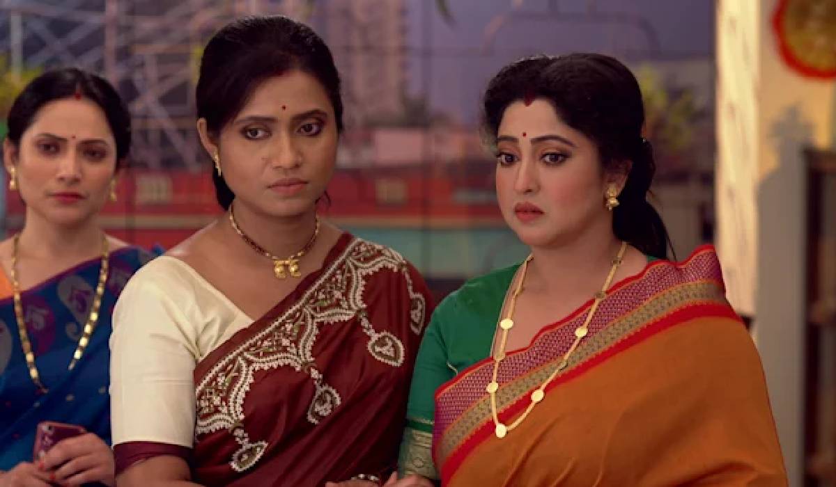 Shreyasee Samanta as Otosi in Meyebela serial