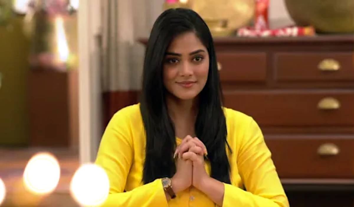 Sonamoni Saha as Radhika in Ekka Dokka serial