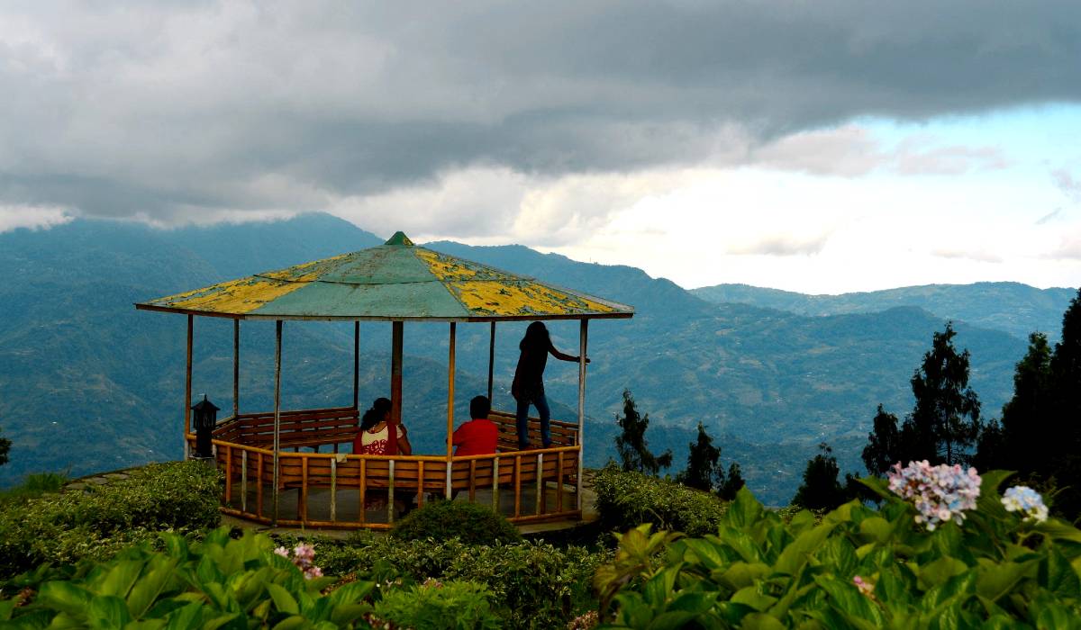 Deolo Hill offbeat travel destination near Kalimpong