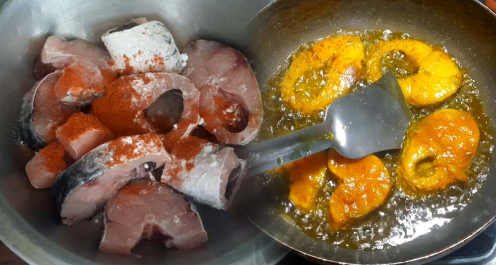 নারকেল রুই রেসিপি, Coconut Rui Curry Recipe