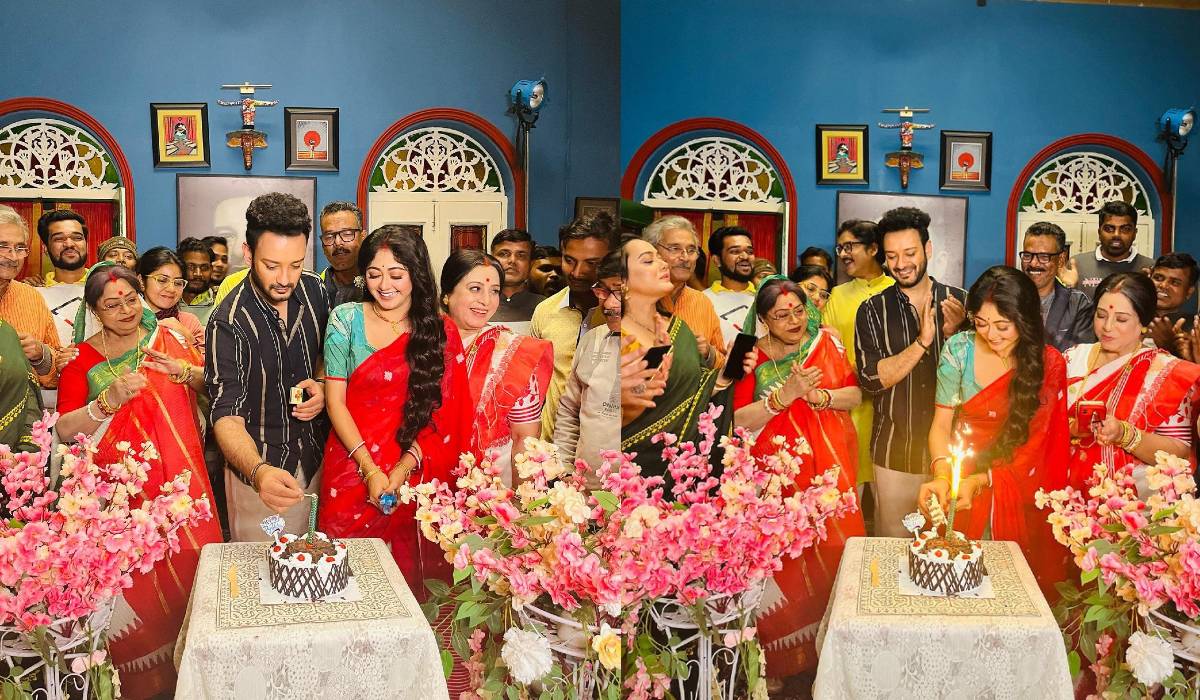 Susmita Dey birthday celebration in Katha serial set