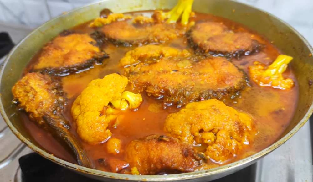 Fulkopi Alu Fish Curry Recipe